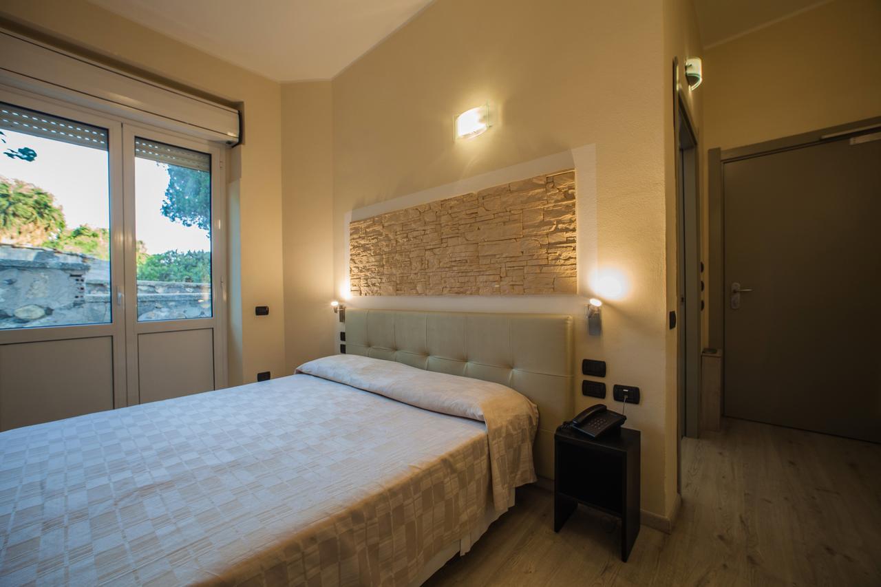 Hotel Calamosca 3*